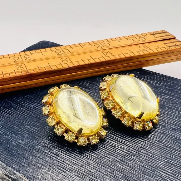 Vintage clip on earrings lemon yellow oval rhinestones - Picture 7 of 11